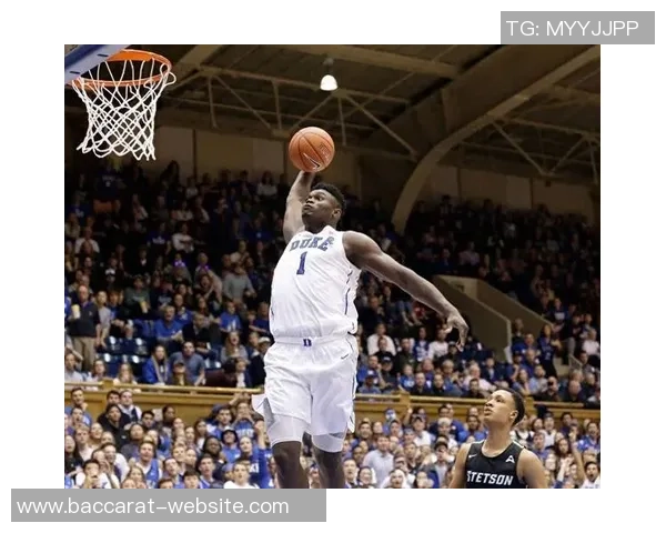 锡安评价墨菲的扣篮能力与风格：隔扣虽帅但还有提升空间